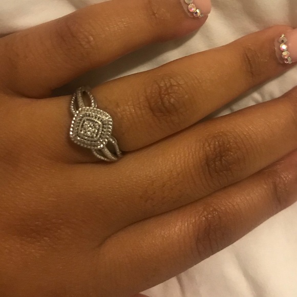 Promise Ring - Picture 2 of 4